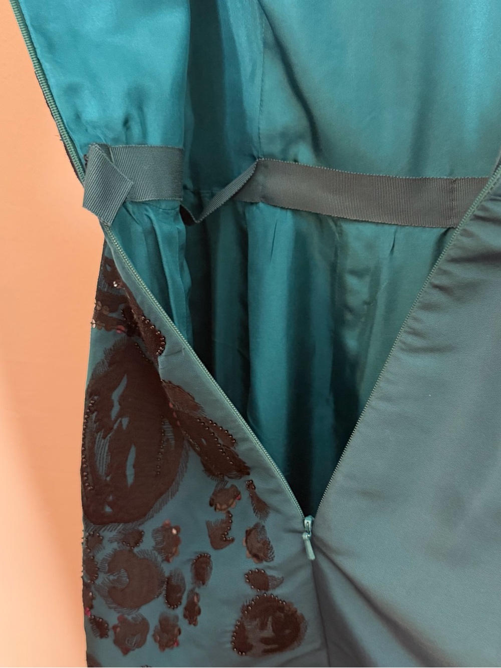 Oscar de la Renta Teal Sleeveless Midi Dress with Black Floral Appliqué - Picture 10 of 12